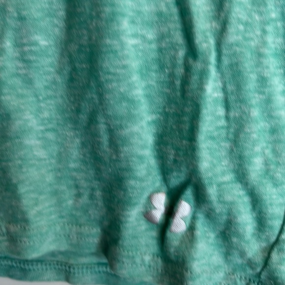 ‼️MAJOR SALE‼️ Under Armour Top - Picture 2 of 3